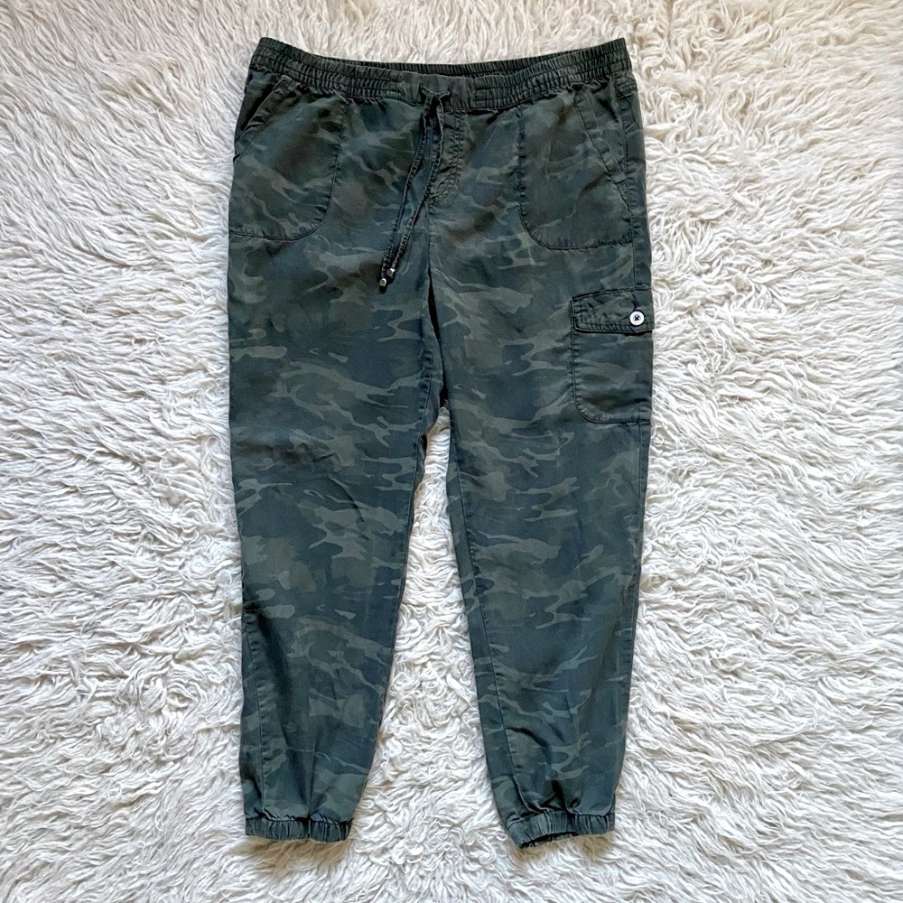 Roadrunner Apparel Camo Cargo Pants